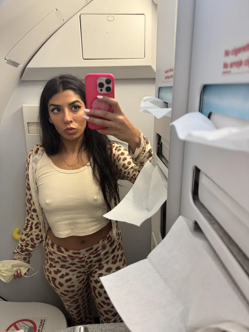 Thumbnail Enjoy a Braless Airplane Ride - Allthatjasmine7