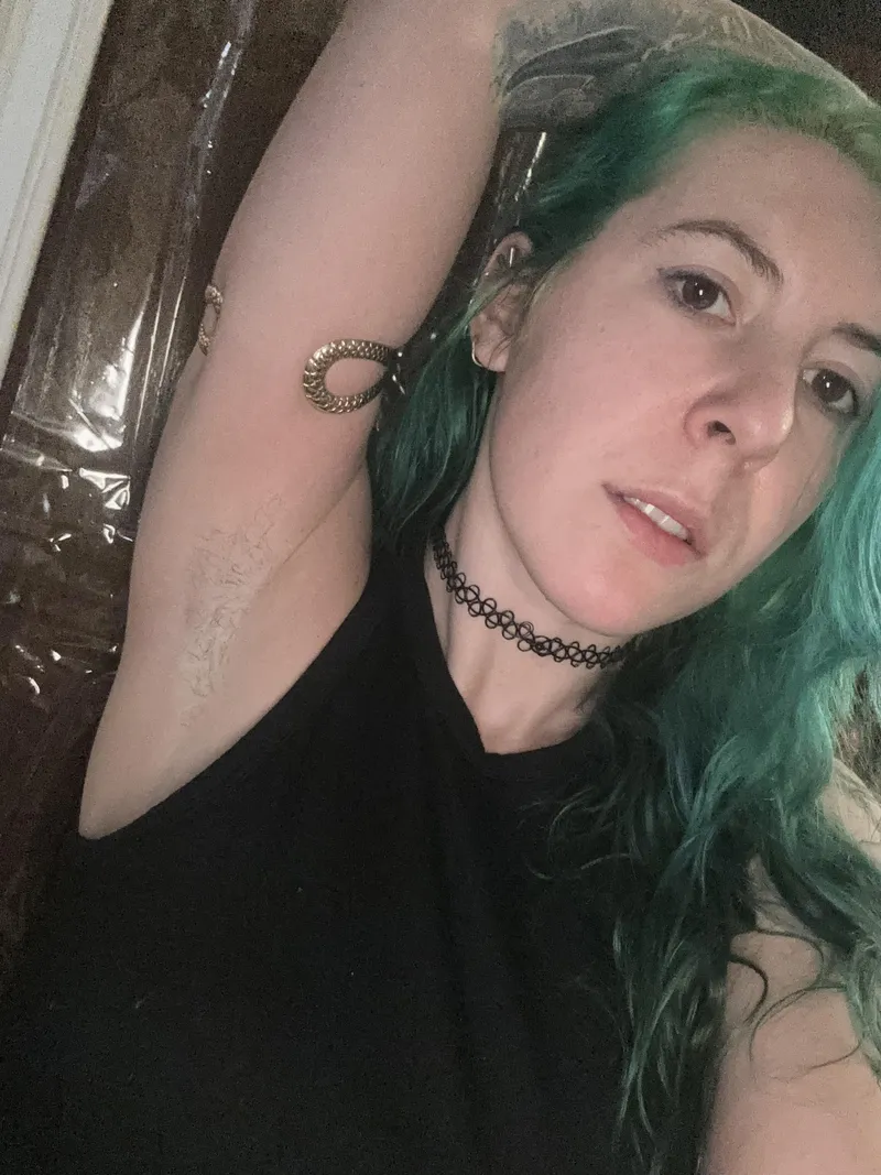 Thumbnail Up Close and Personal: sirenskiss3's Intimate Armpit Fetish Exploration