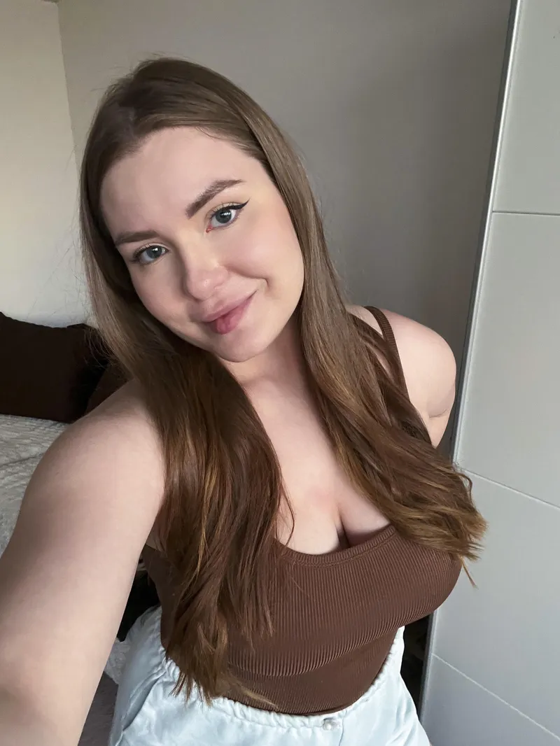 Thumbnail Morning Selfie Alert! Pre-Cardio Vibes Braless