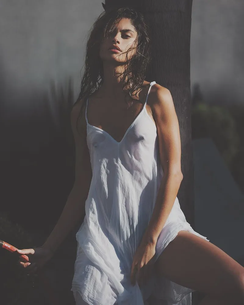Thumbnail Unveil Lini Kennedy's NSFW Fashion by Victor Robertof