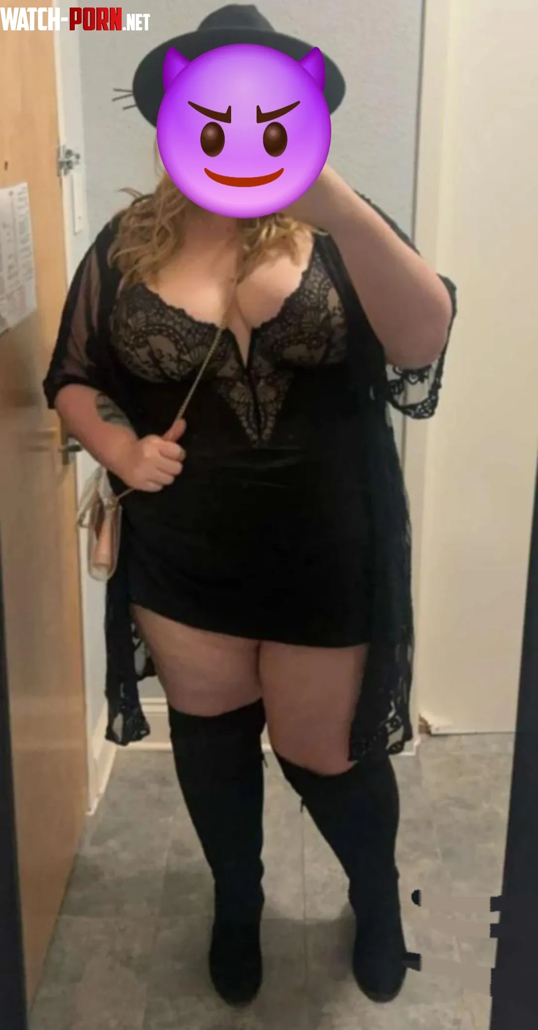 Since everyone was excited about the outfit, I thought I would show it all off by Meltsinyourmouth69
