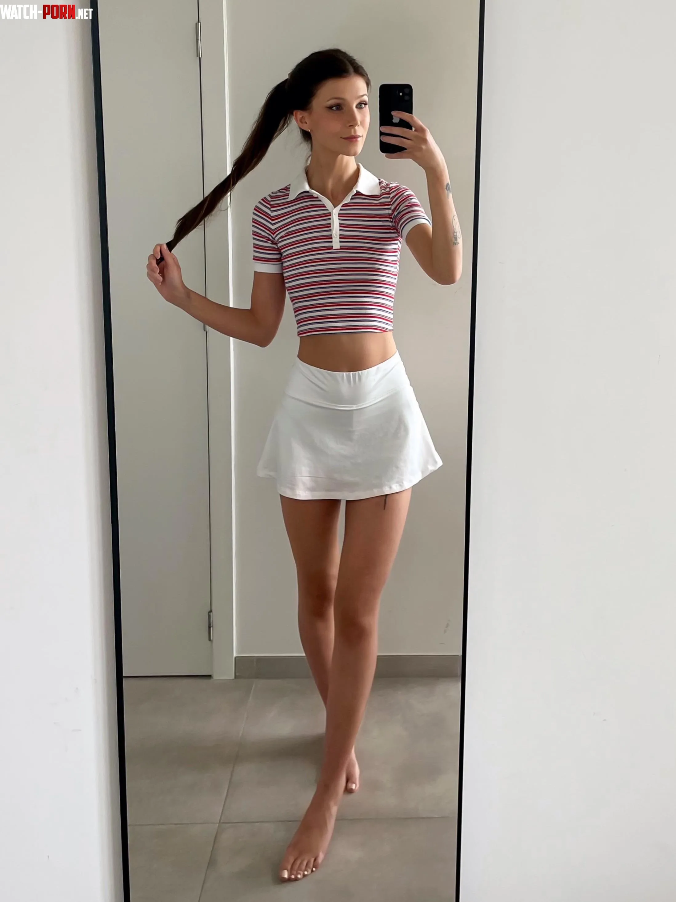 for the fans of long slim legs ❤️ by IvyNash