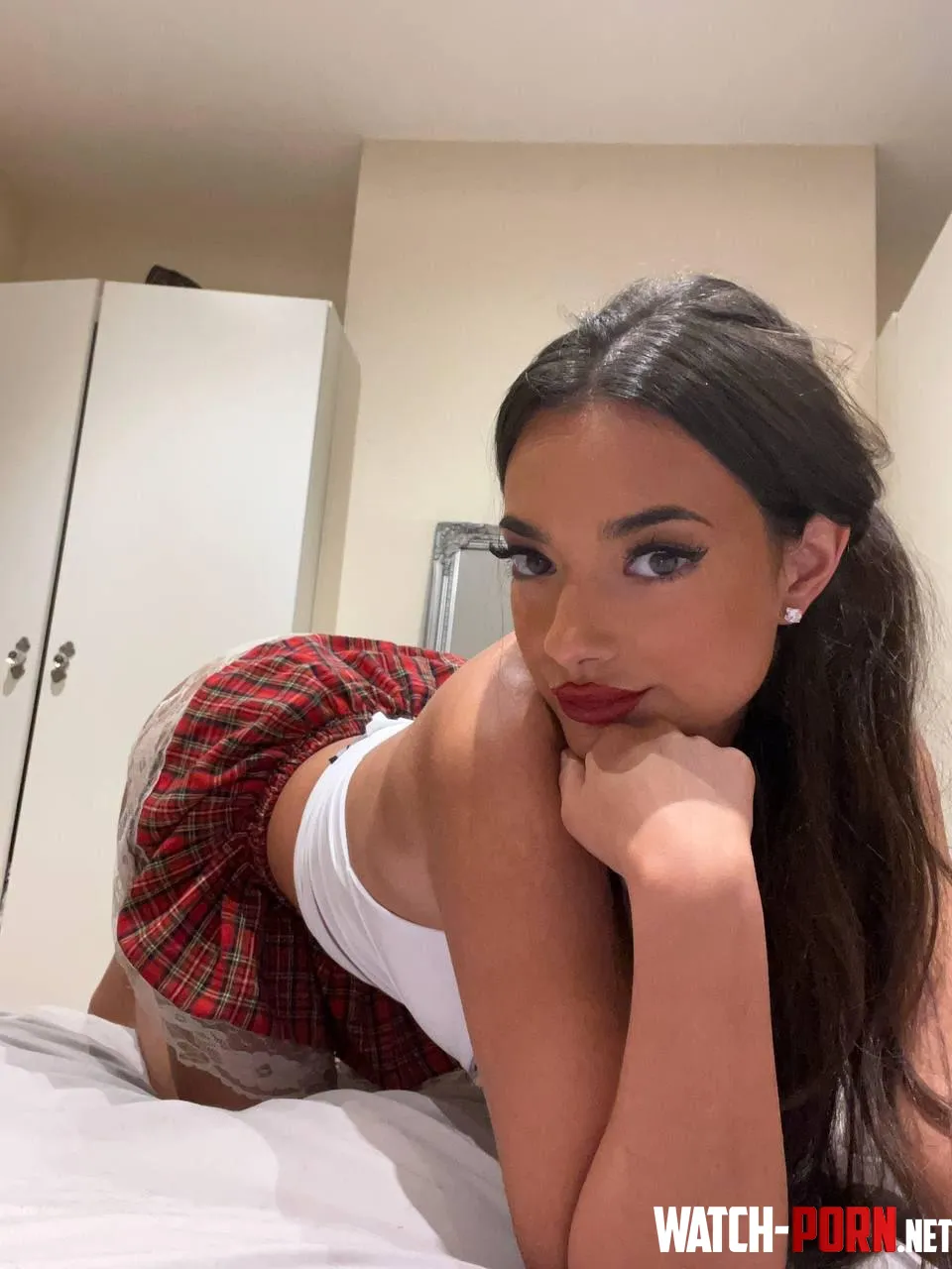 👀 