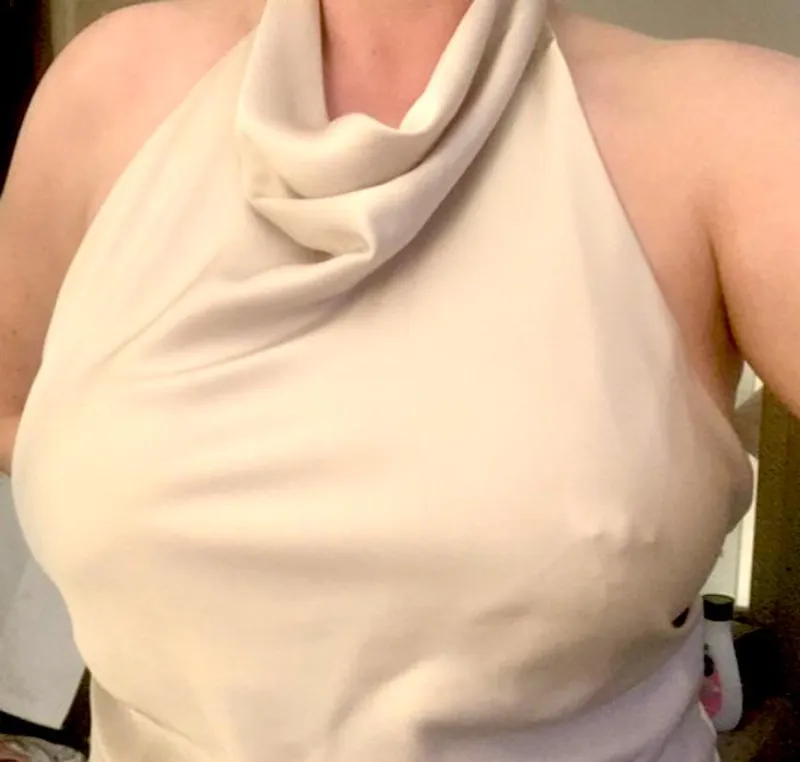 Thumbnail Enjoy a Few Drinks and Pokies Unwind | By titty-milf