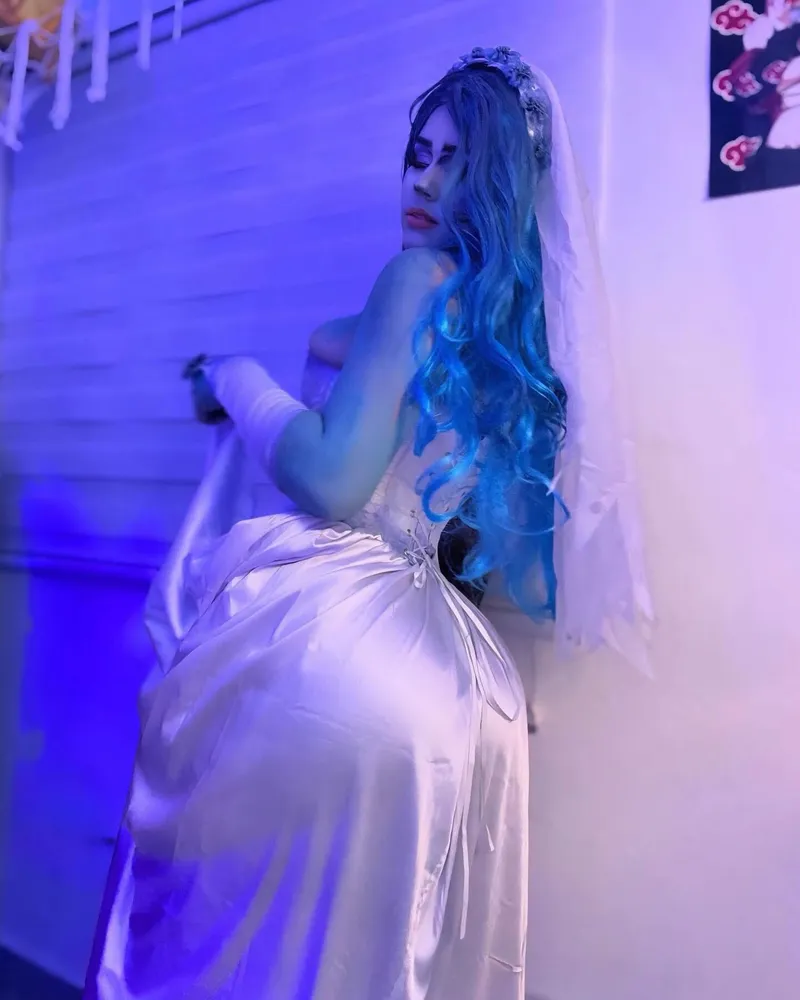 Thumbnail Emily [The Corpse Bride] Cosplay by yisselroa | alejandrasenpai | Cosplaybutts