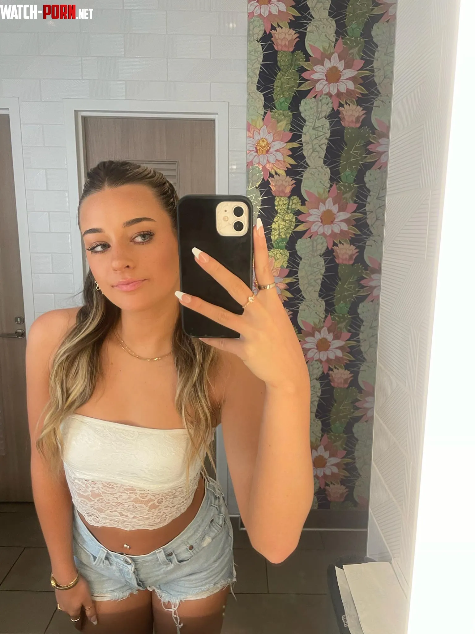 I’m all yours;) by chloewarrenn