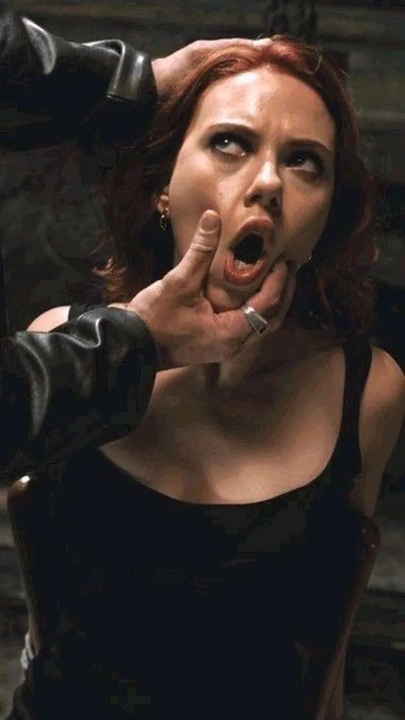Thumbnail Scarlett Johansson: Embracing Black Widow's Sensuality by celeb_head