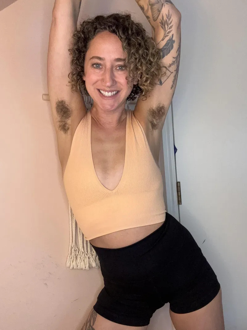 Thumbnail Post-Workout Aromas with HairyRachel_Mae36 | HairyArmpits