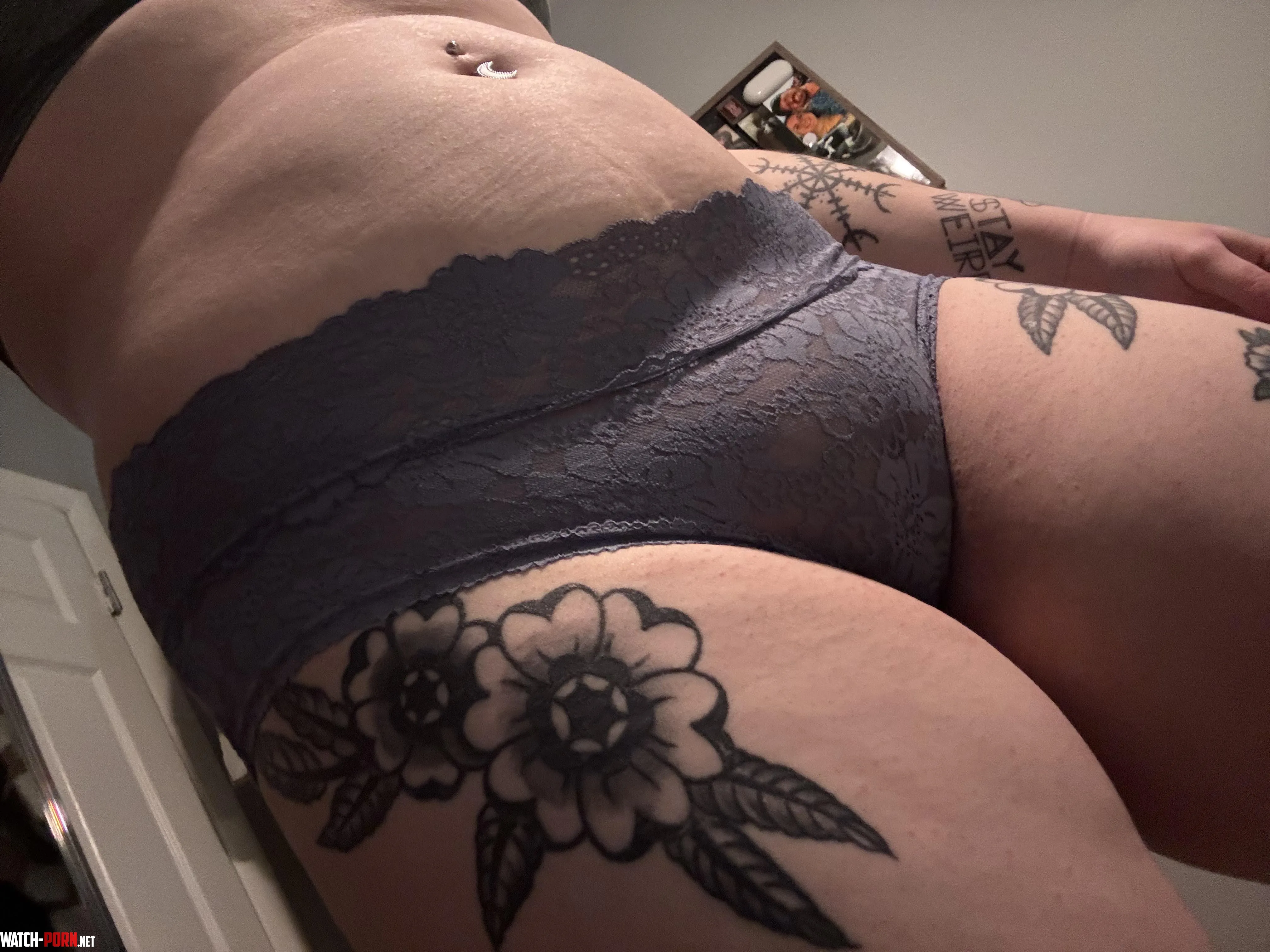 Happy hump day 💋 by Stunning_Doughnut178