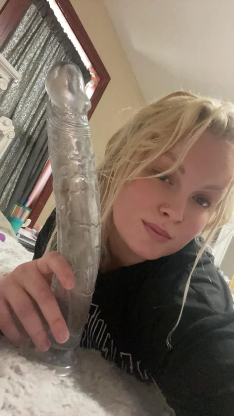 Thumbnail Exploring Limits: Witnessing Sensuality in Slutsofonlyfans