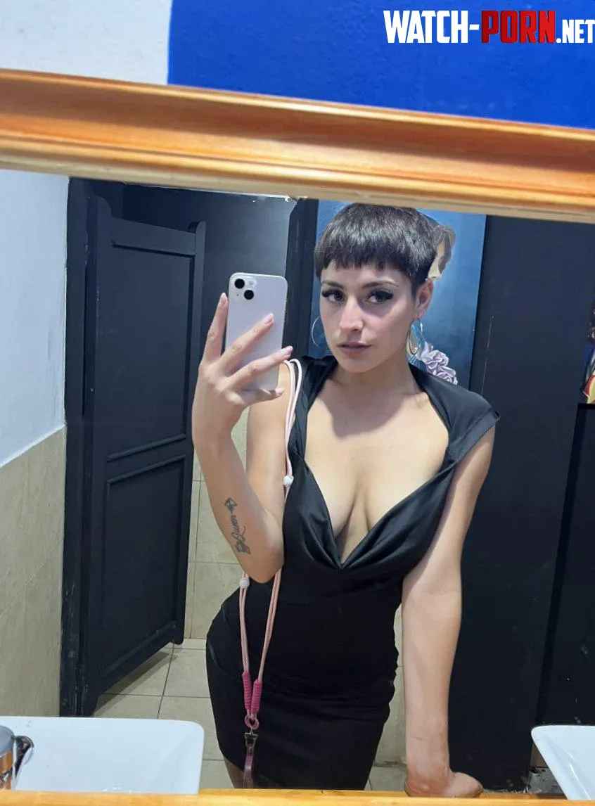 Do i look classy in this black dress? by Nikkispicee
