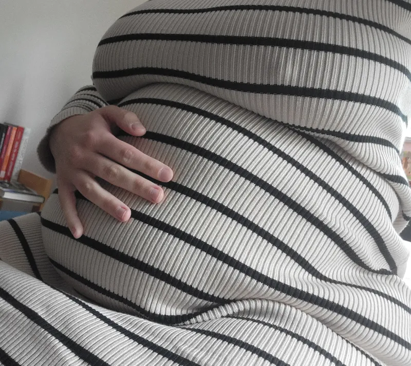 Thumbnail Bump Watch: Do I Look Pregnant Yet? Stuffers Dilemma