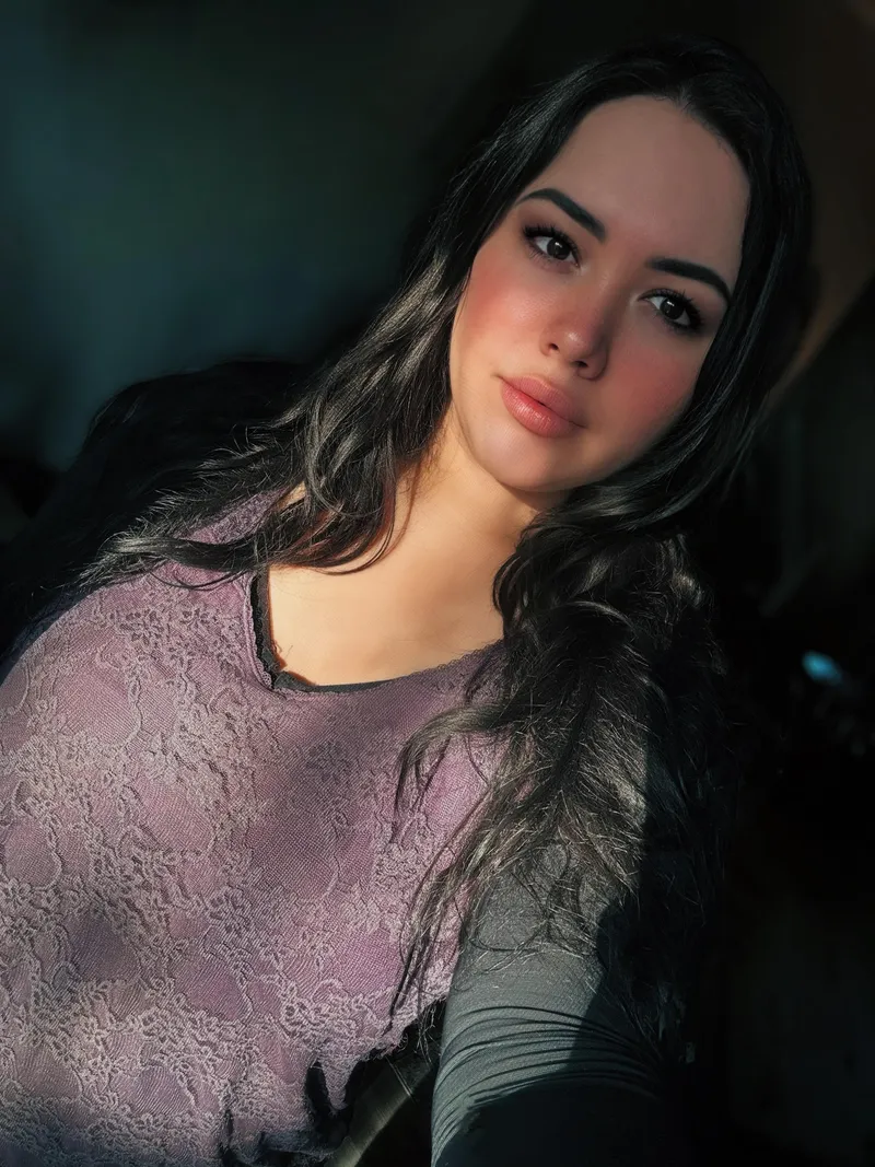 Thumbnail Mixed Race Girls: Navigating Native American and White Roots | Ashlyn_Tayler