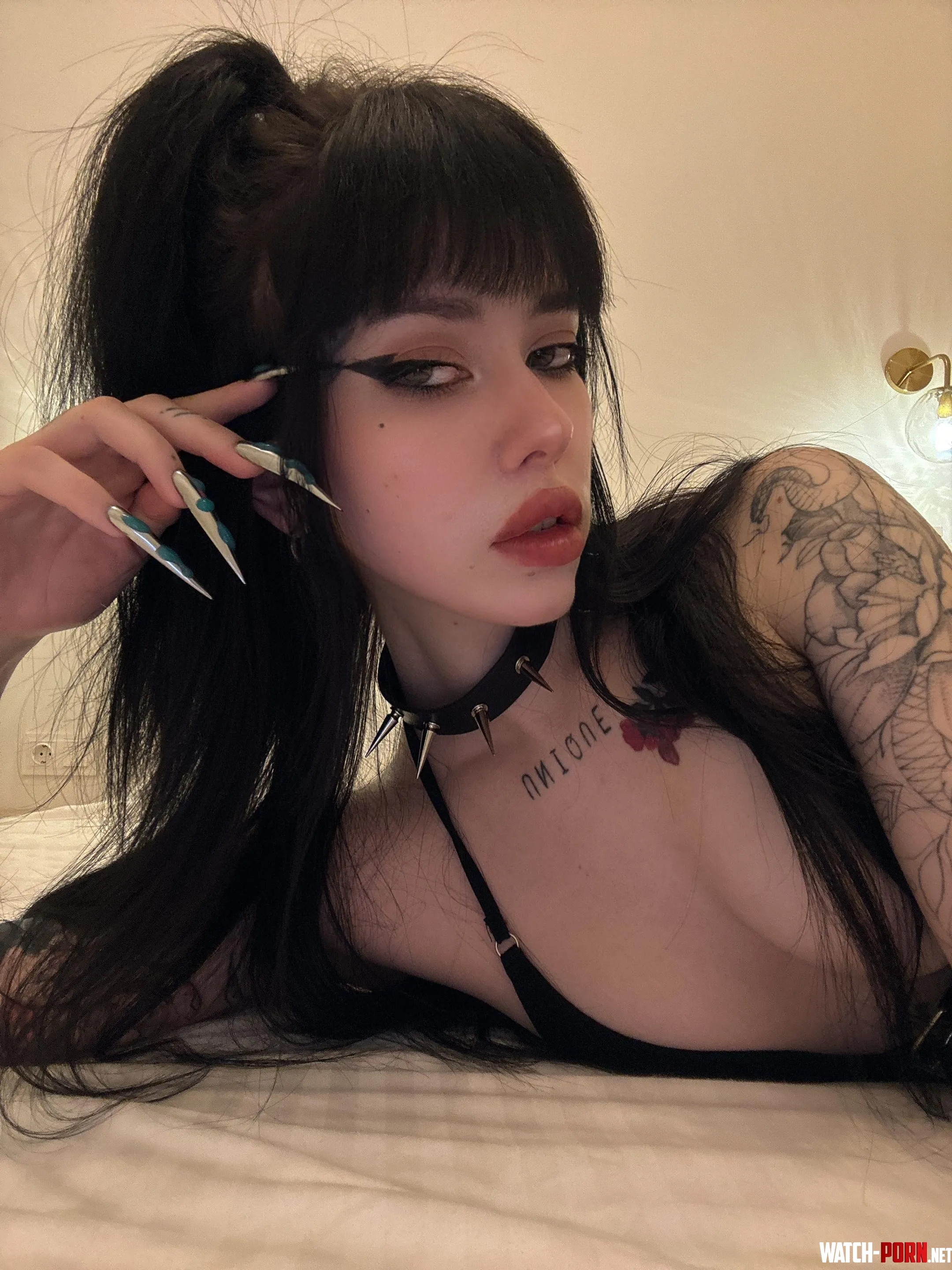 Gothic Bitch by KaramelkaVIP