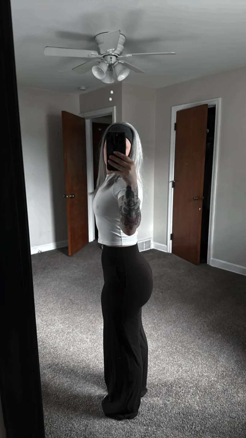 Thumbnail Indulge in Sensual Delights with xorosebabexo | OnlyFansPromotions