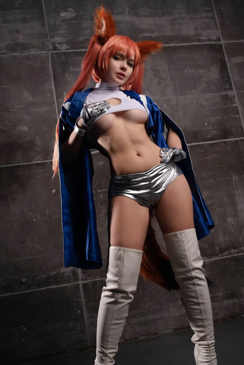 Thumbnail Evenink Mesmerizes as Tamamo no Mae in Cosplay | Cosplay Girls