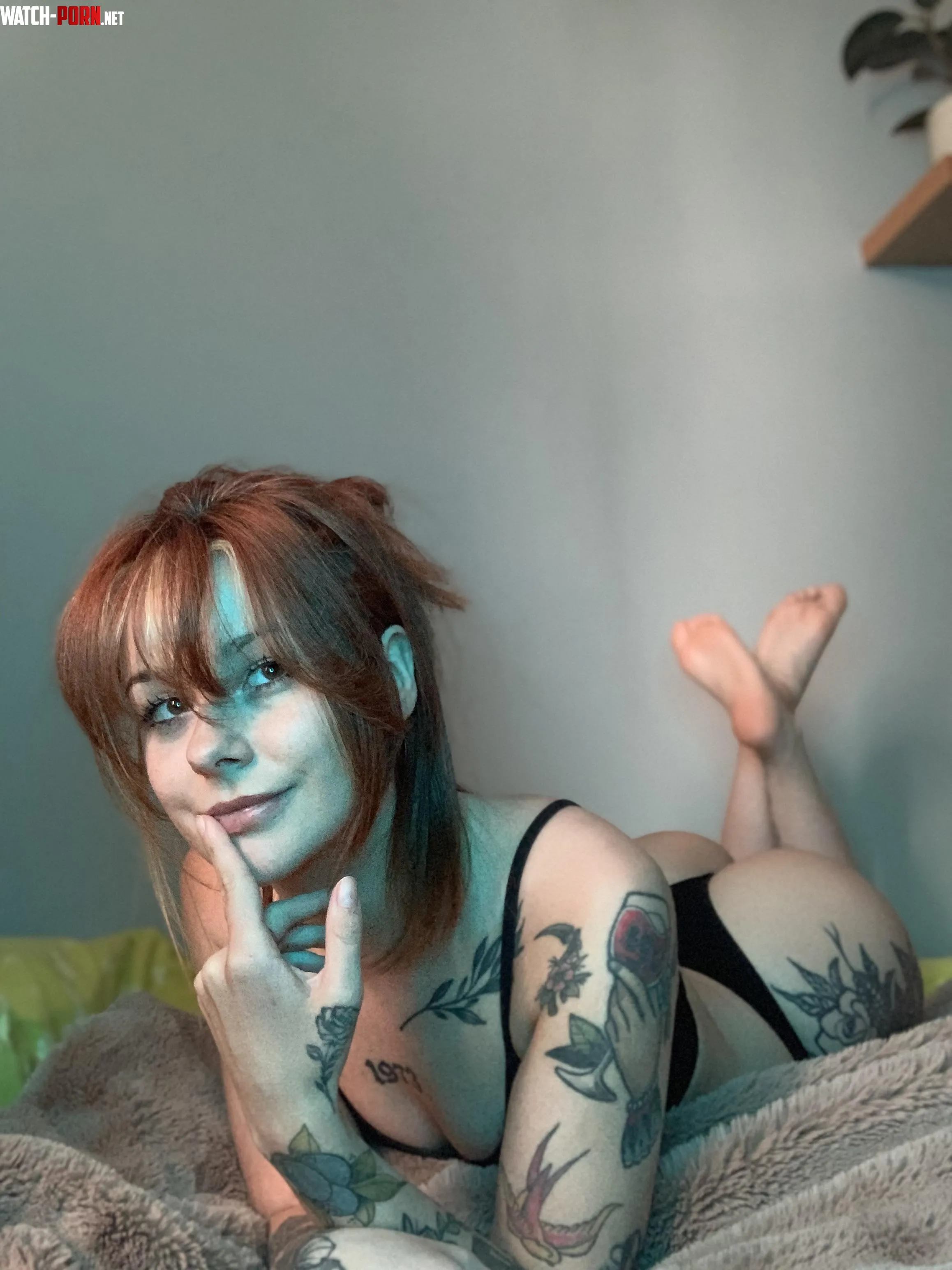 Hello by Freaky_Foxyy