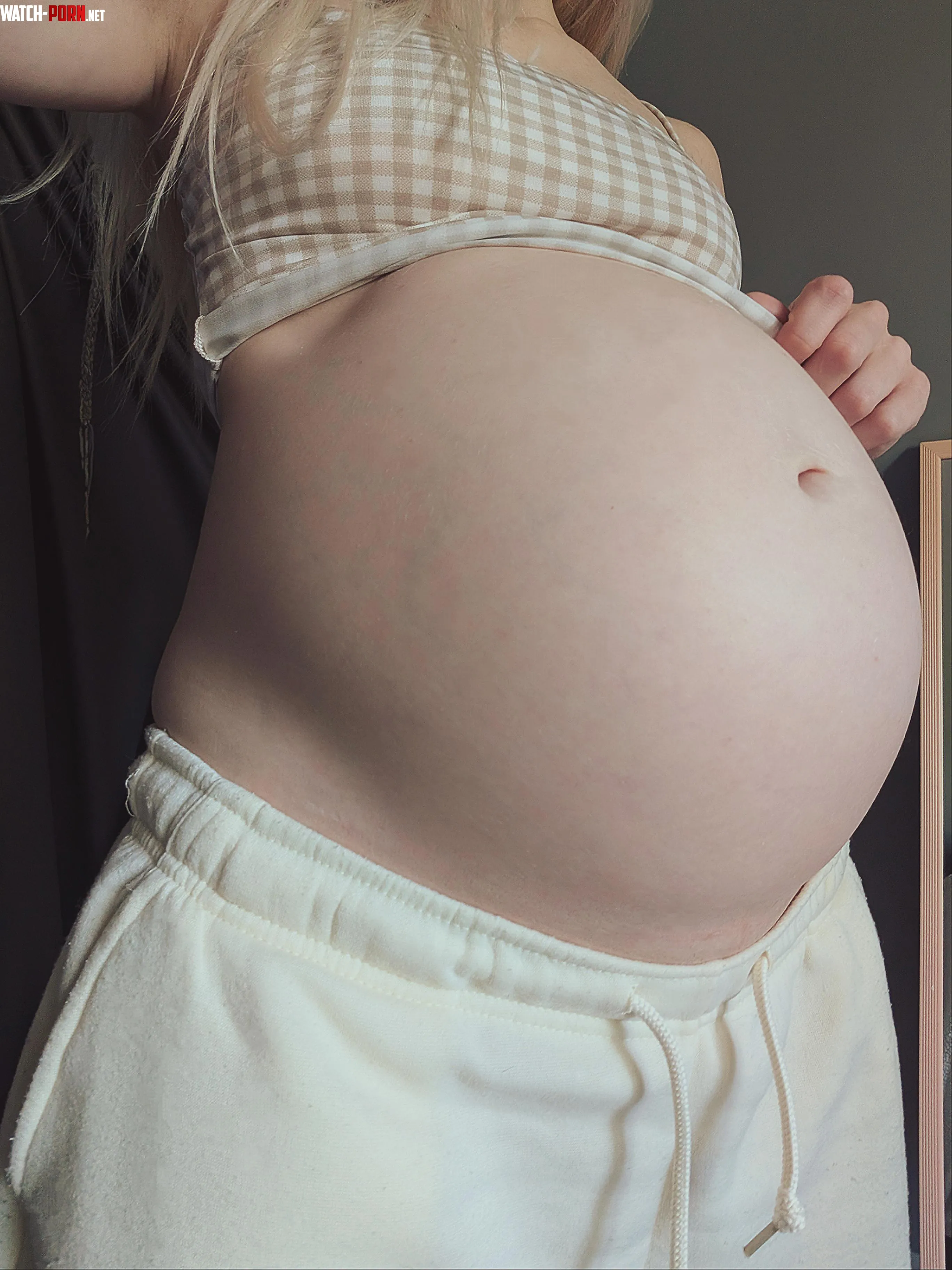 I'm a petite little pregnant, and I'm feeling tight and horny by NorthernLeap