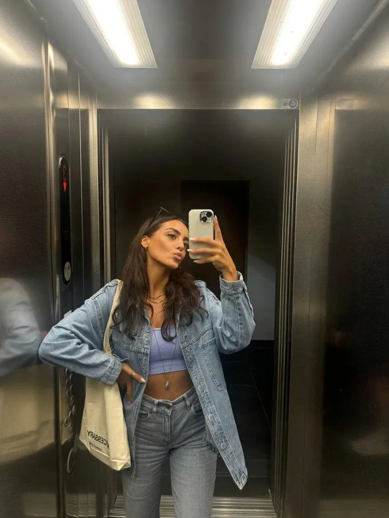 Thumbnail PrettyPetiteGirle Asks: Date Night Approved for Classy Girls?