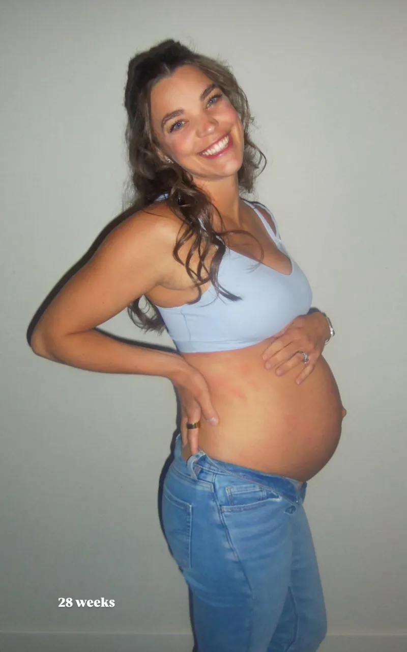 Thumbnail Bump Update: Witness the Journey with spicyglut in PregnantPetite