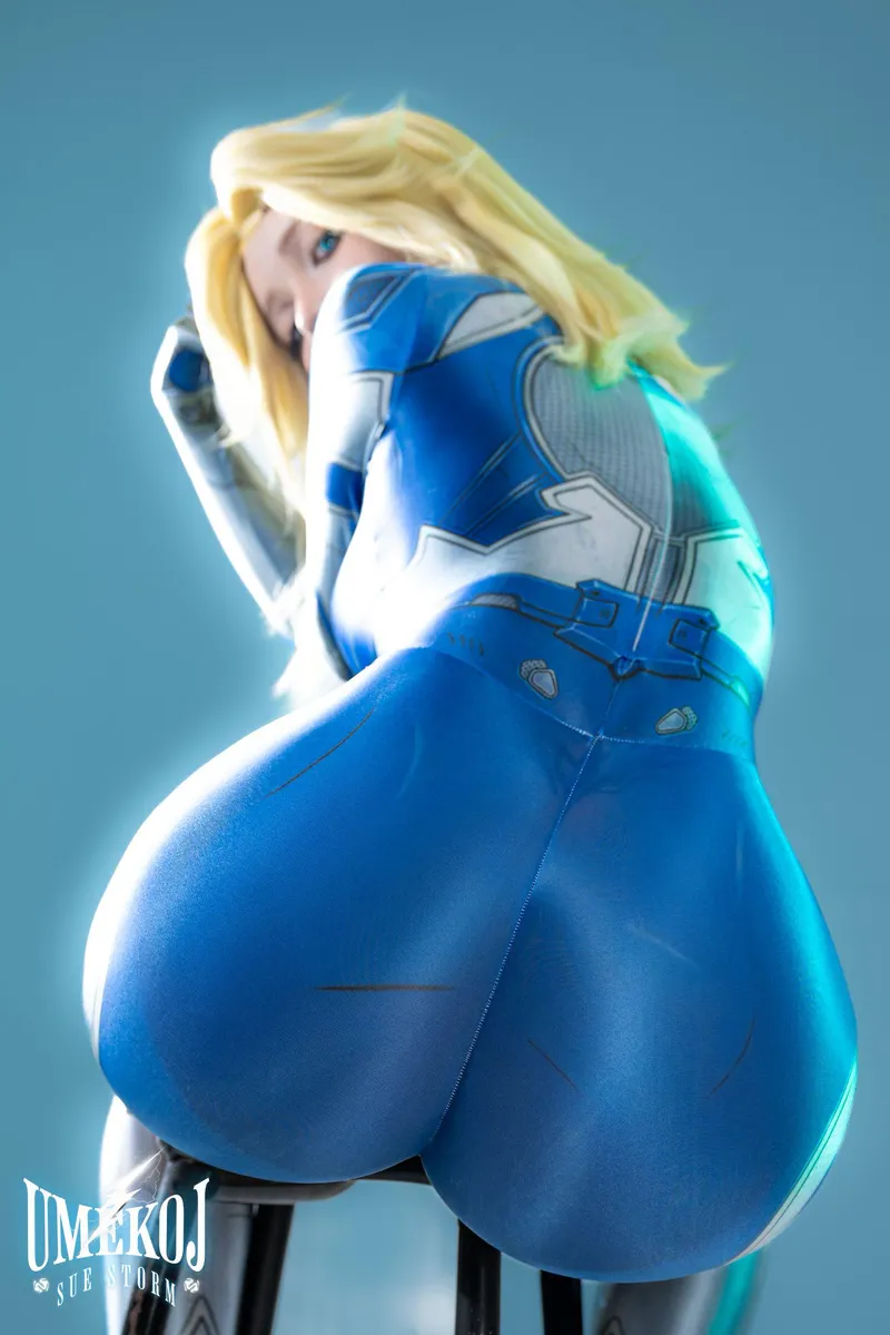 Thumbnail Umeko J Shines as Sue Storm in Cosplaybutt Category