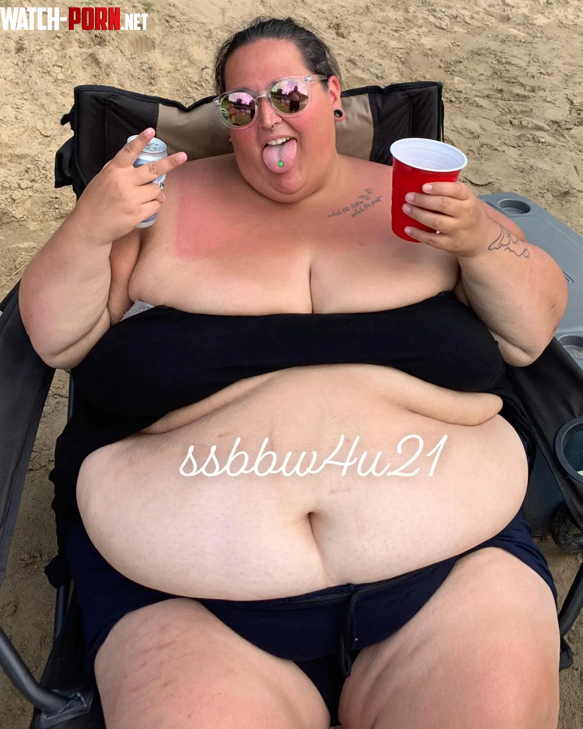 Do you like my summer bod? 🥵 by ssbbw4u21
