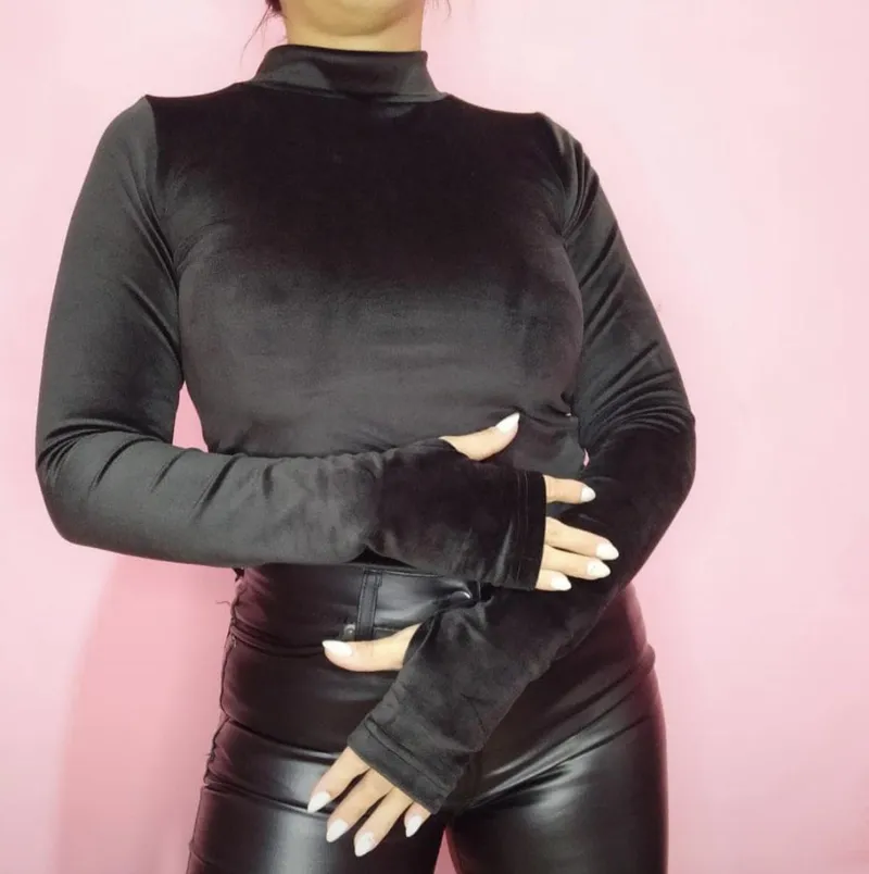 Thumbnail I Am an Argentinian Goddess by nicole_go | Ladies In Leather