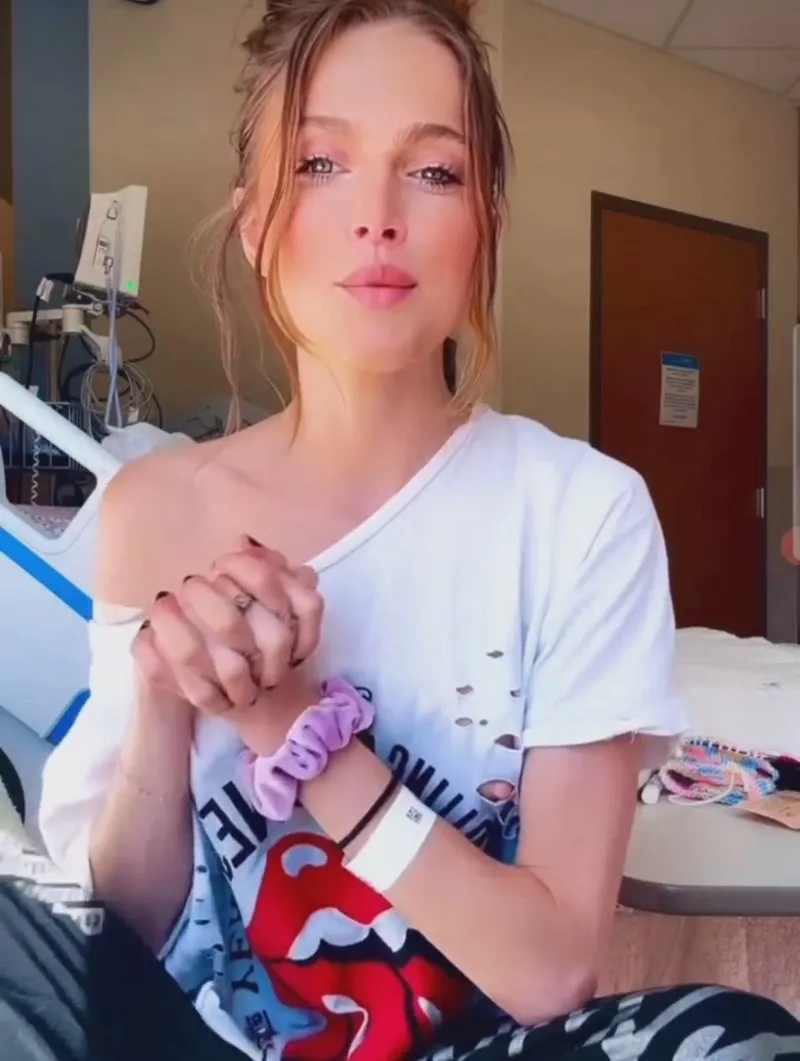 Thumbnail CelebsGW: Anne Winters NipSlip Exposure by Ill-Hamster5413