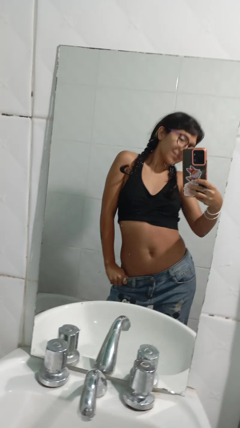 Thumbnail MaiaLove2's Must-Have: The Ultimate Fav Outfit for Croptop Lovers