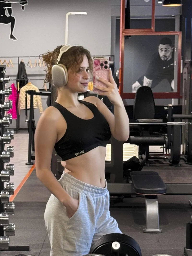 Thumbnail pumpkinpieRi's New Workout Delight: F19 Top Pick for CroptopGirls