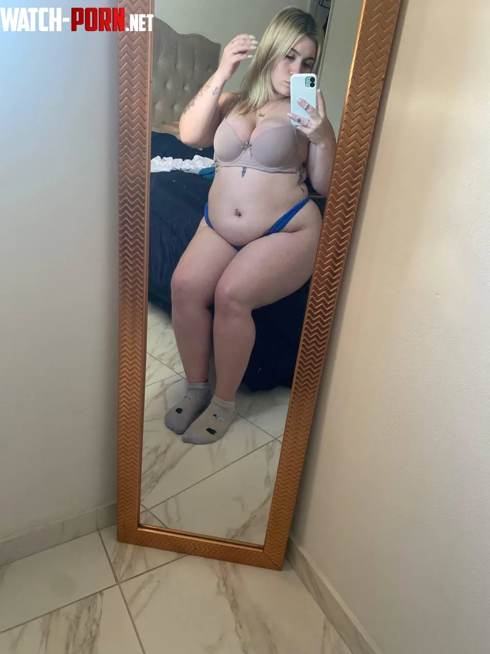 I get so turned on when I’m too full to move by americangirl2006