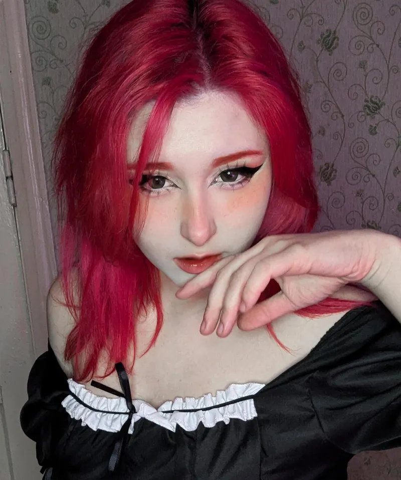 Thumbnail Bright Morning Glow: Neon Hair's Radiance