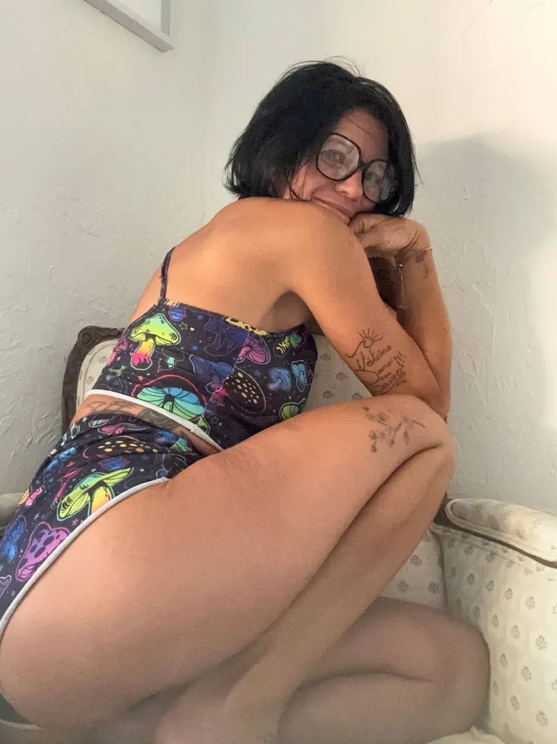Thumbnail 51-year-old Offers Quickie: Accept or Reject? | RaineyLove | gilf