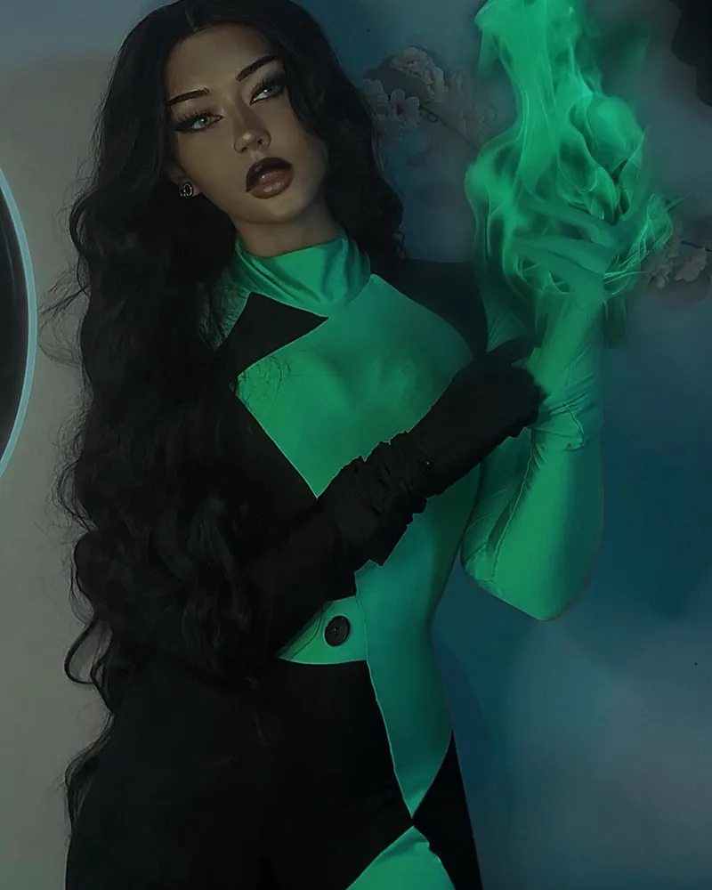 Thumbnail Shego Cosplay from Kim Possible by Spiiltmiilk_ - Stunning Cosplay Girls