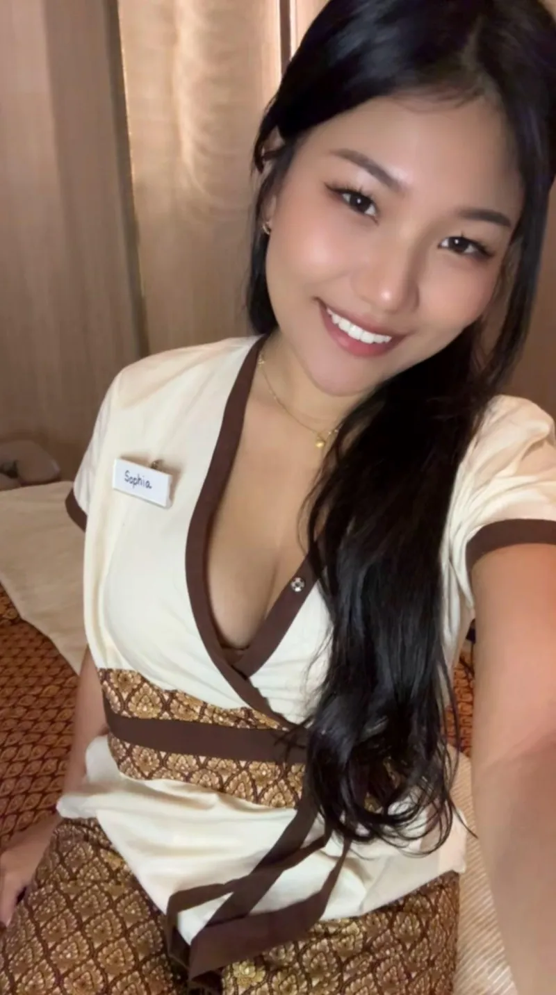 Thumbnail thaibabe_11's Temptation: A Juicy Thai Massage Adventure
