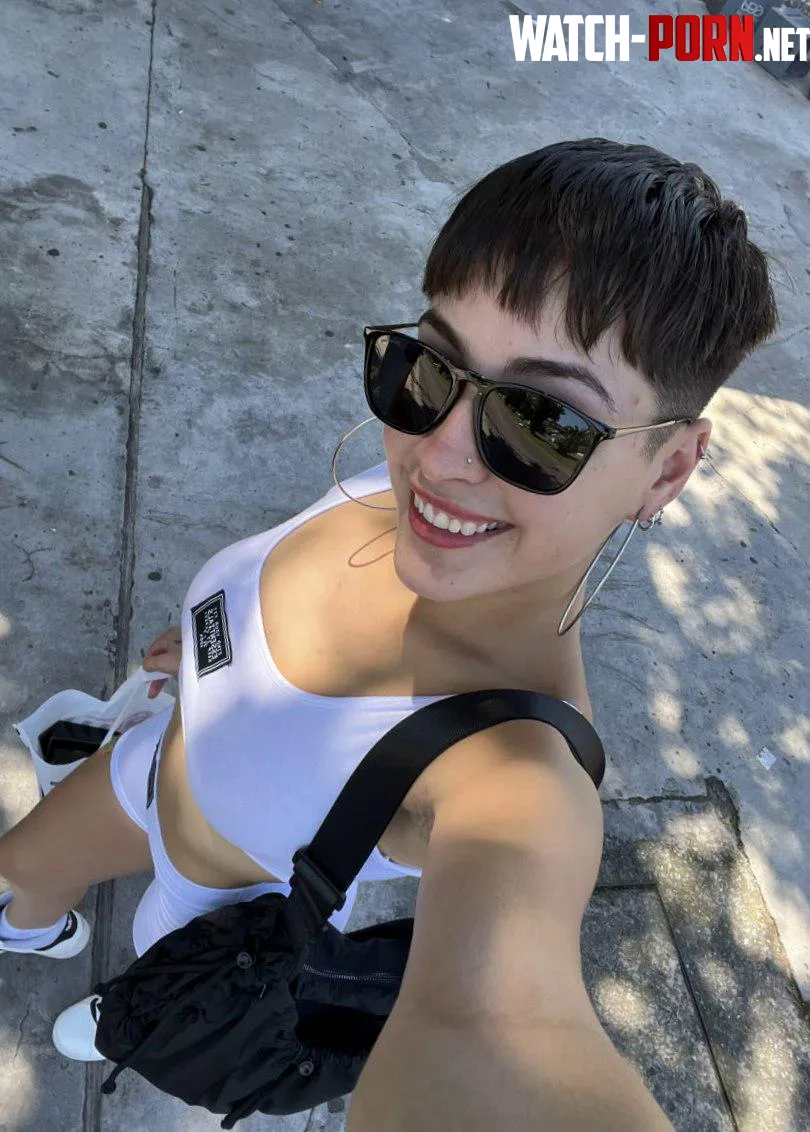 Sending loads of love through this selfie by Nikkispicee