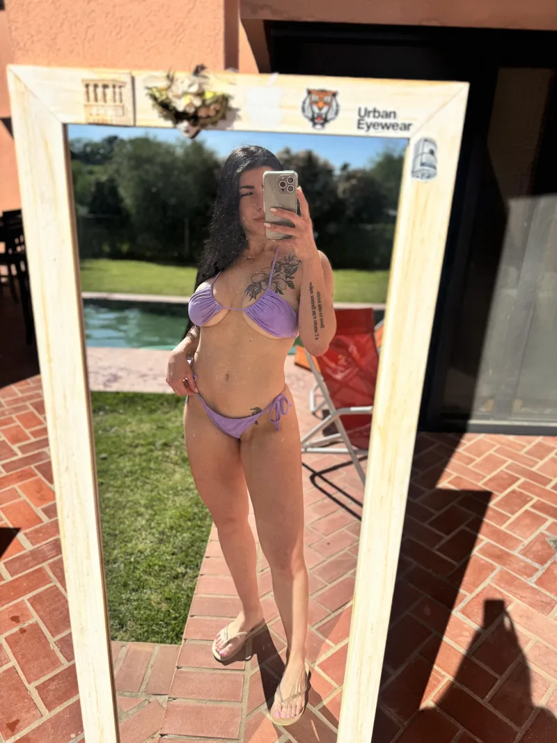 Thumbnail Discover Your Best Look: Beach Ready Confidence with sunnyyyangel