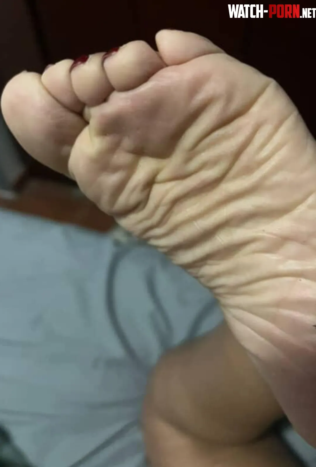 It's soles Sunday. Enjoy this close-up of my scrunched feet. Start wrinkle counting by CatalinaBustamante