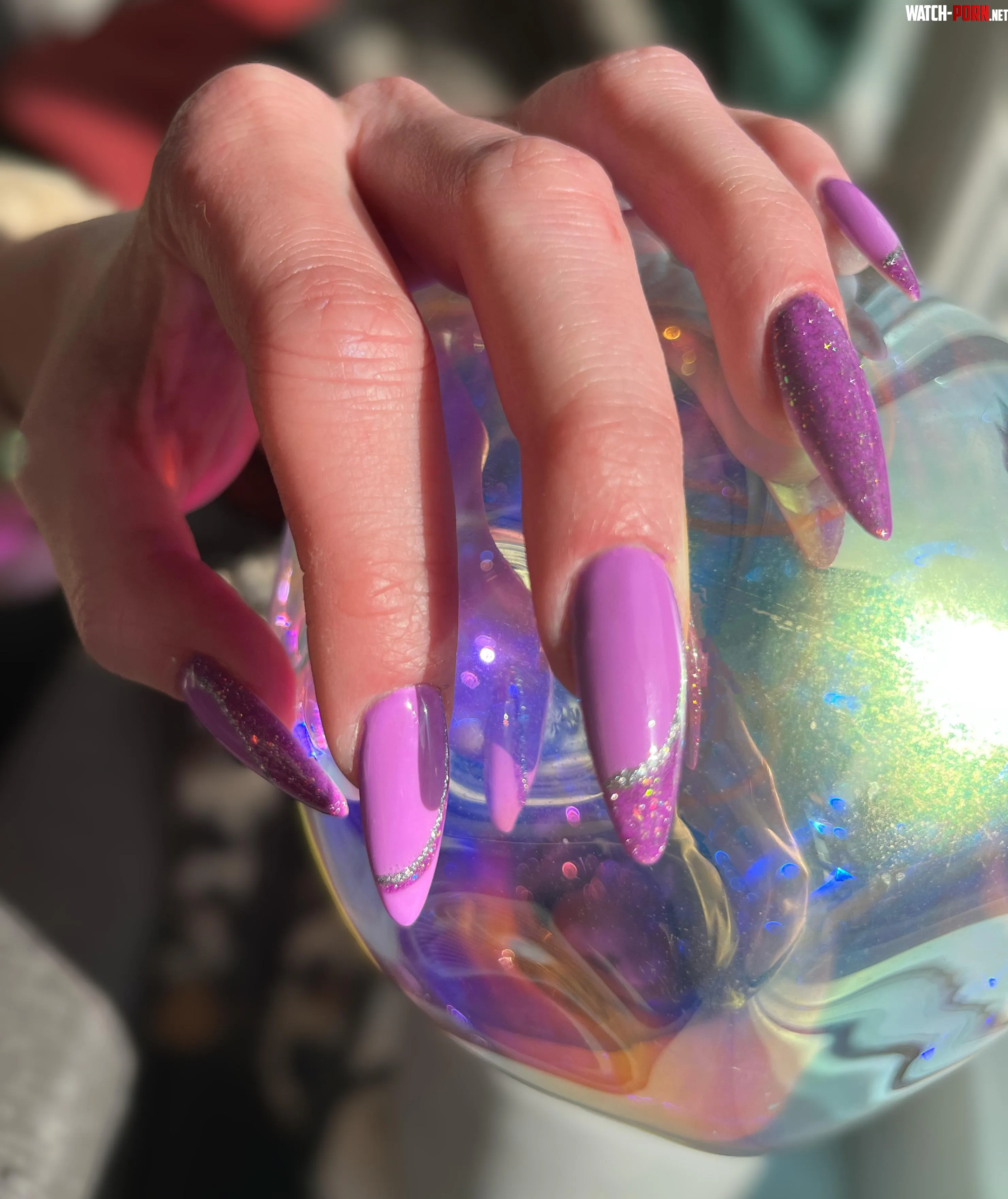 I just wanted to show the new nails. Sexier content will be cumming by idontgiveadamn88_