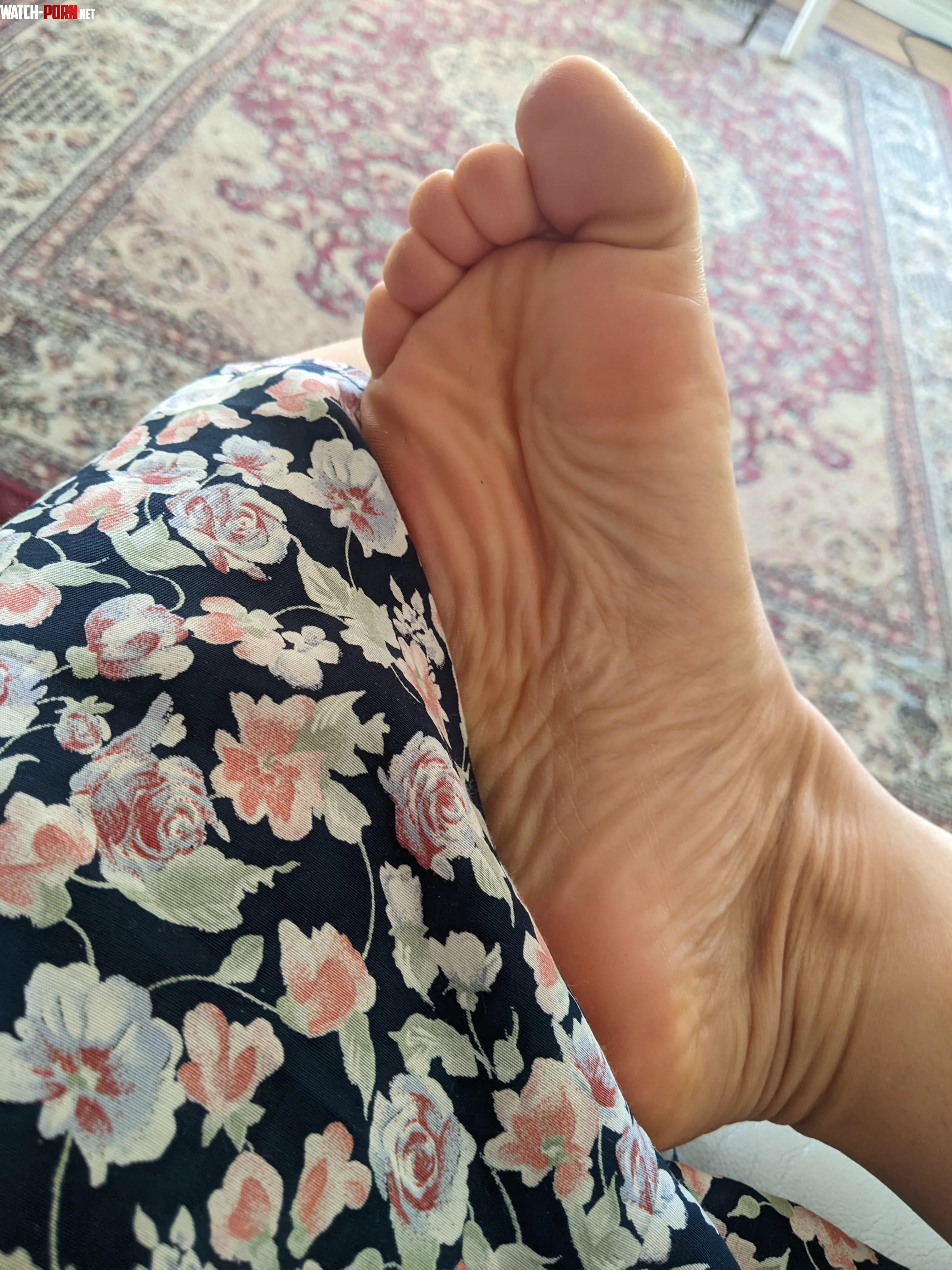 Foot massage....give or receive? by annabellefeet1