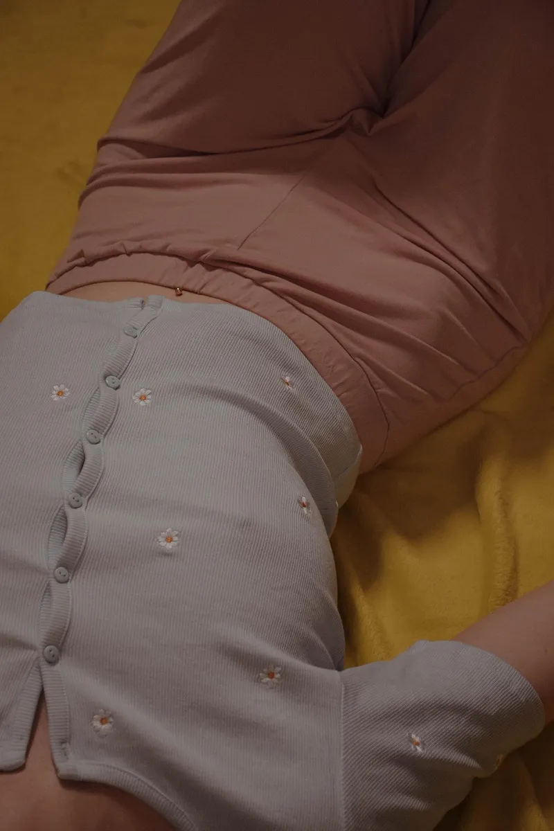 Thumbnail Embracing Freedom: Going Braless with Confidence by buonbella