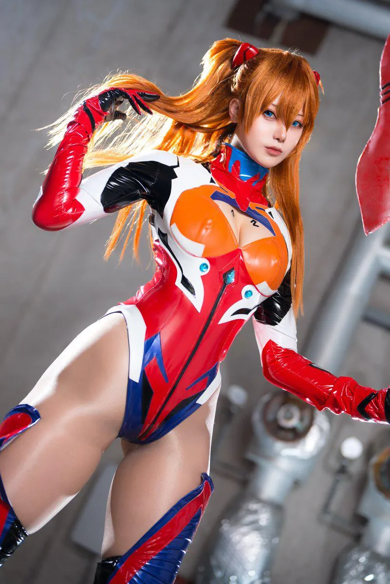 Thumbnail Explore Stunning Asuka Langley Soryu Cosplay by Krulkyak