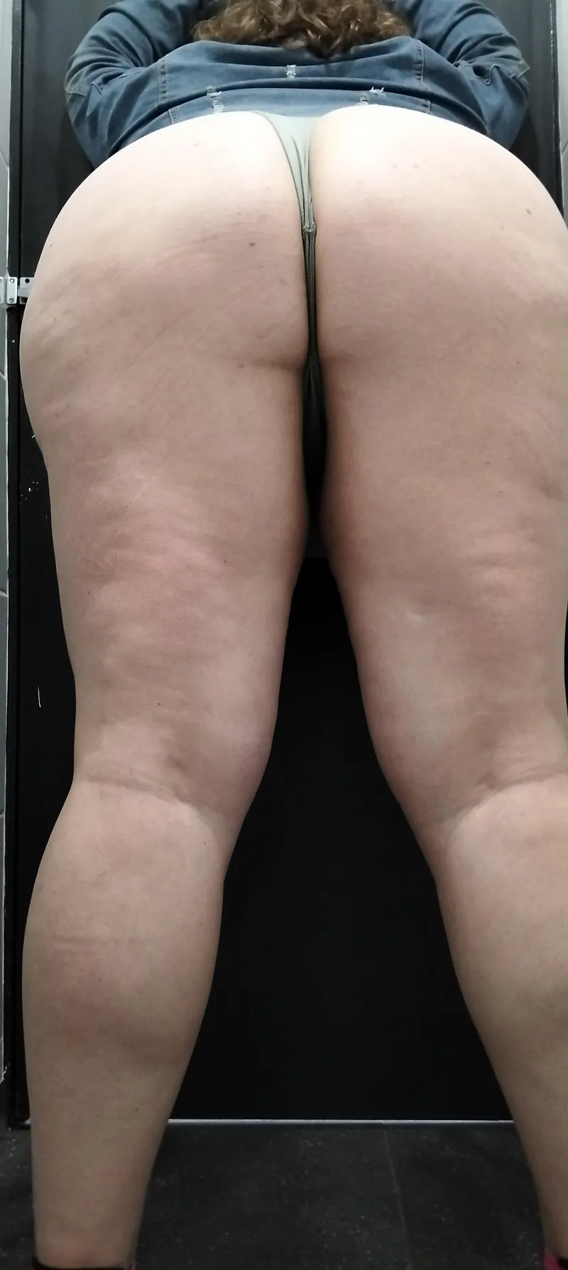 Thumbnail Green Thong Combo: Pale Cheeks' Perfect Match