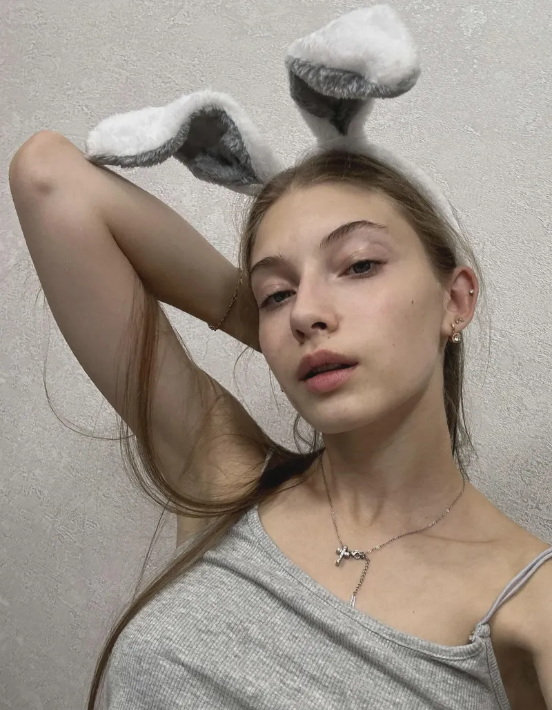 Thumbnail Meet the Little Miniature Bunny Girl by LushLyn9