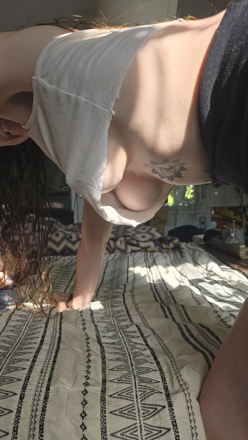 Thumbnail Morning Sunshine: Underboob Glance by Morningsun | Category: Underboob
