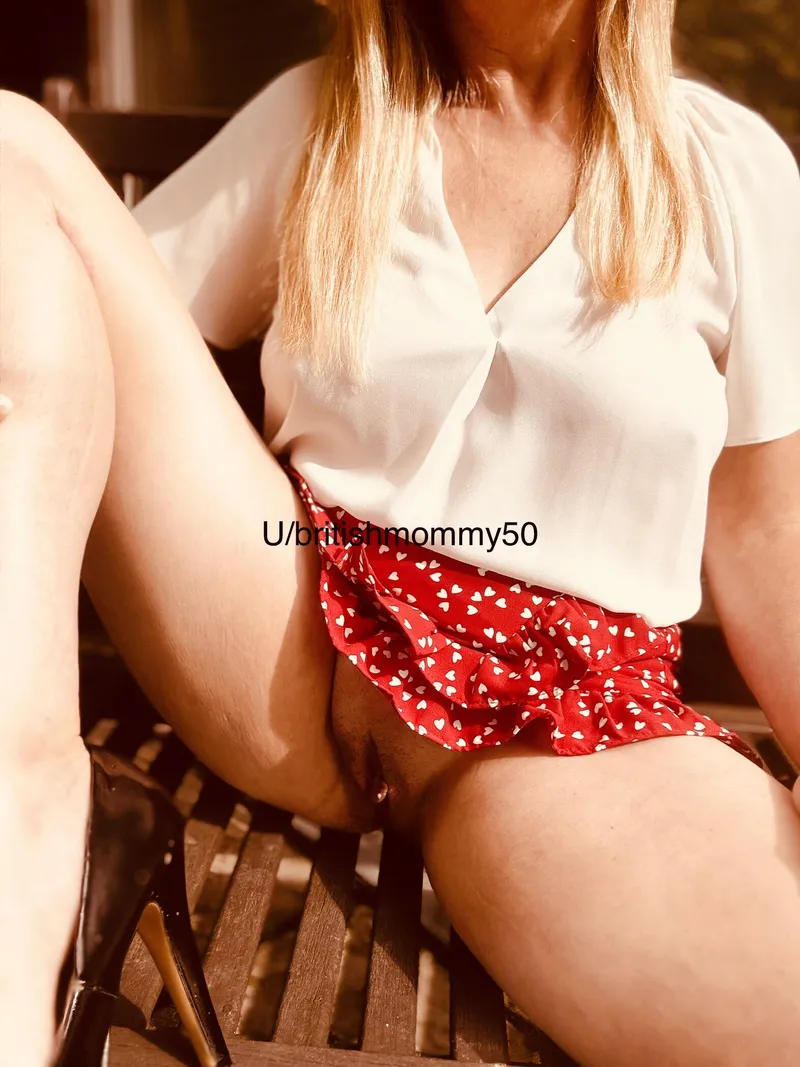Thumbnail Sensual Exhibition: Flaunting My Kitty at 50 | britishmommy50