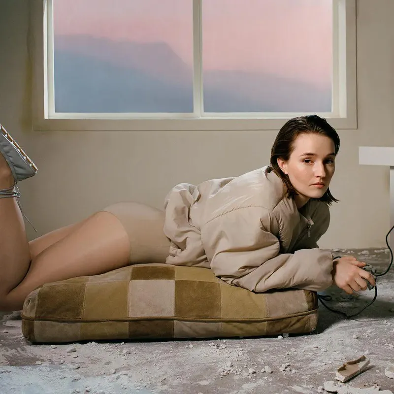 Thumbnail Dive into Kaitlyn Dever's CelebrityButts Analysis by grichardson526