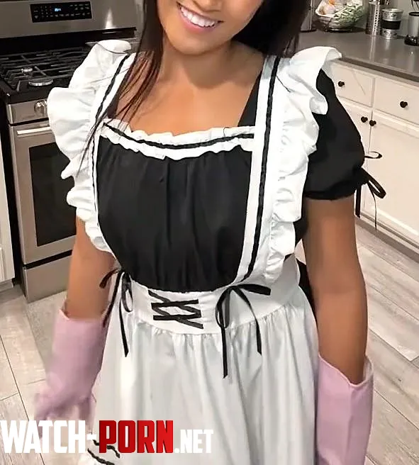 Free use, full service maid by sunshinemaidxo