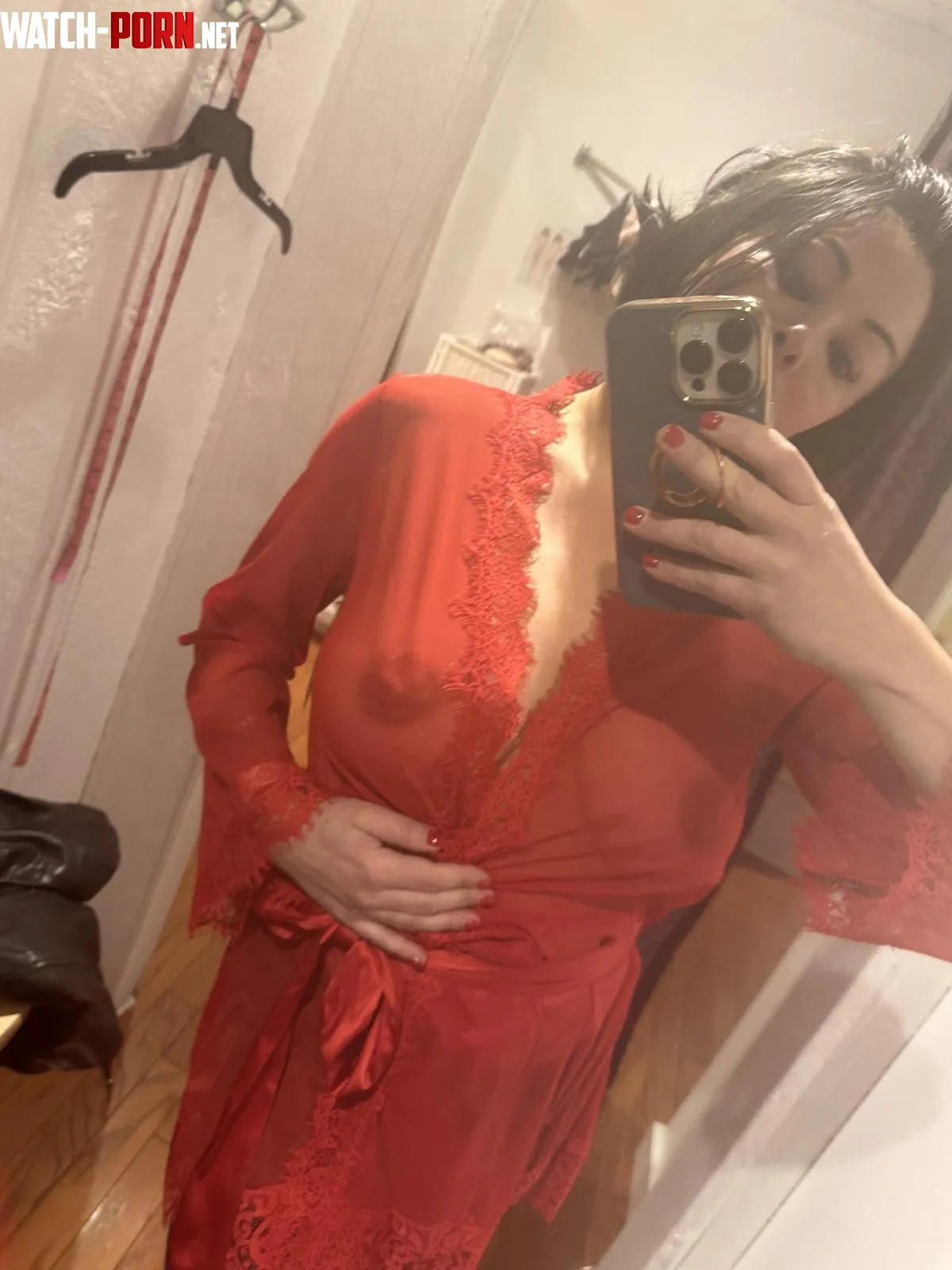 Lady in Red by LiasTulips