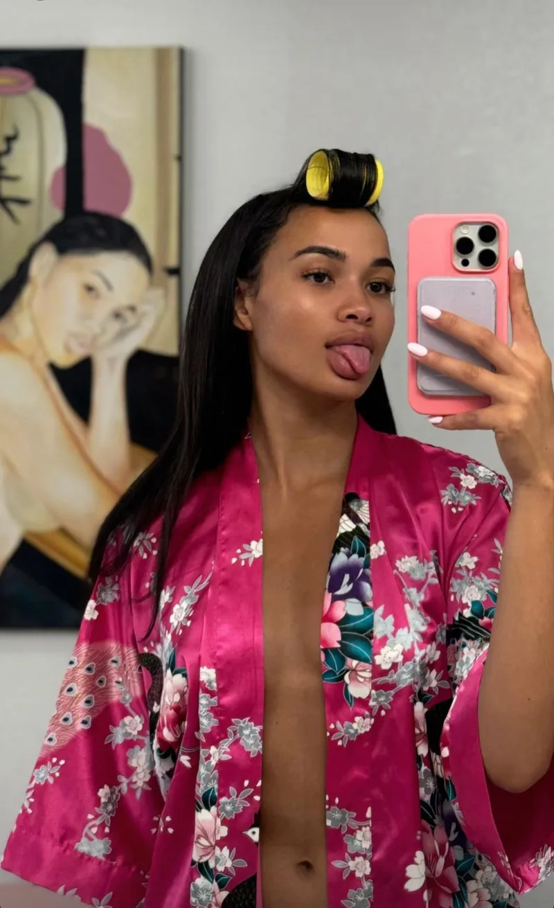Thumbnail Rebelrondil: Cydney Christine | HipHopGoneWild